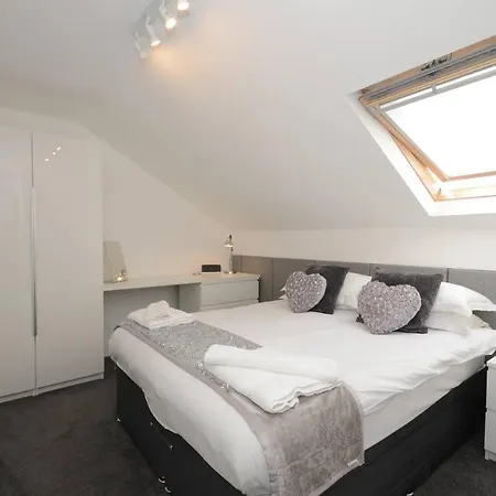 Cliffords View Luxury *